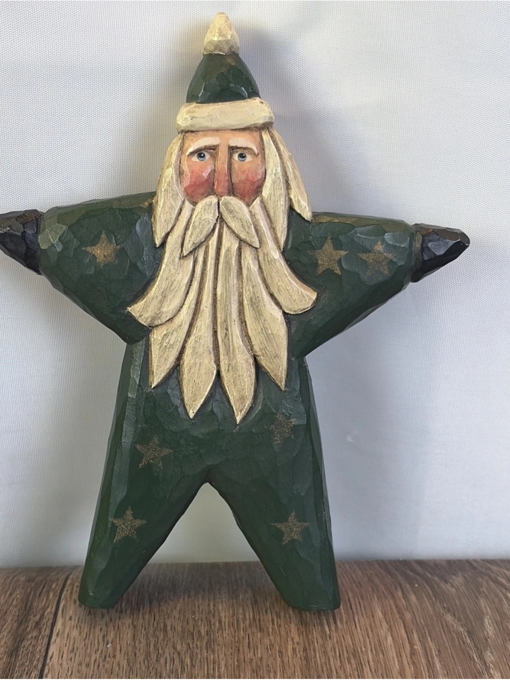 Whimsical Star Santa by Whispering Pines Carving Lori Miller Green 7 x 5
